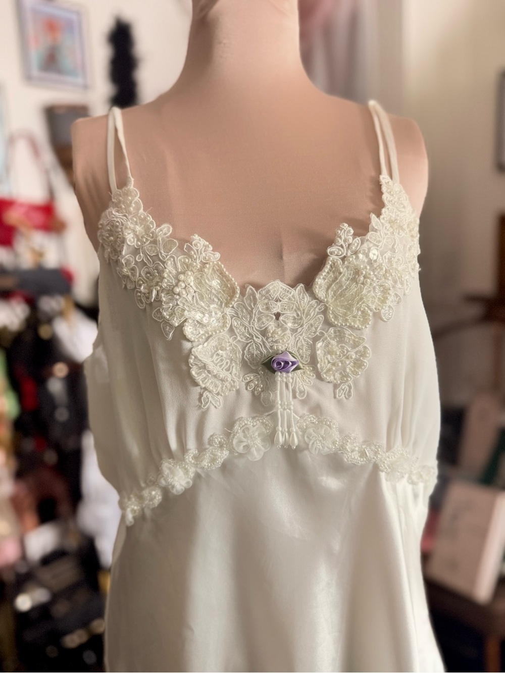 Vintage 1990’s Women's Lace-Trim Slip Dress - Picture 5 of 8